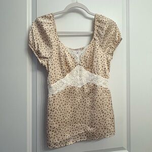 SO Cream Floral Lace Top